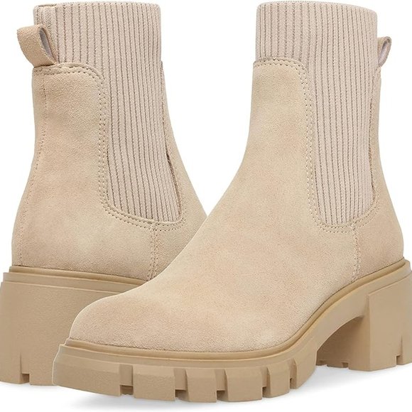 Steve Madden Shoes - NWOT. Steve Madden Hayle Boots in Cream.